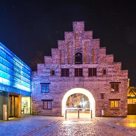 Aneta Фленсбург